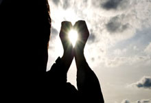 卡塔尔-朝鲜,阿菲夫一射三传,拉维破门,金有成自摆乌龙.